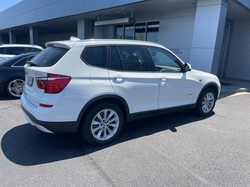 Used 2017 BMW X3 xDrive28i AWD/4WD image 3