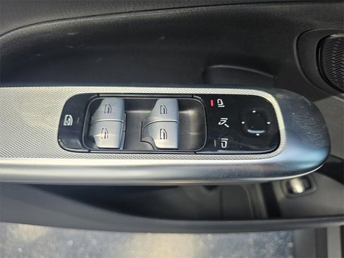 Certified 2025 Mercedes-Benz GLC 300 4MATIC image 13