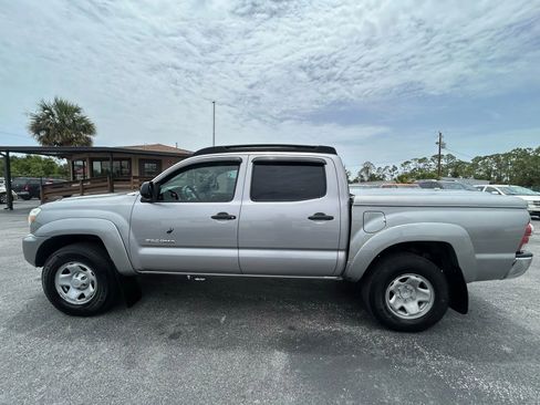 Used 2015 Toyota Tacoma PreRunner image 10