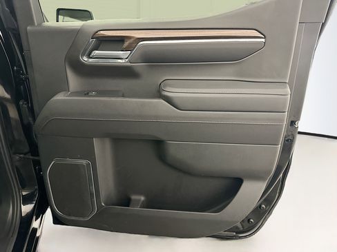 Used 2023 Chevrolet Silverado 1500 LT image 31