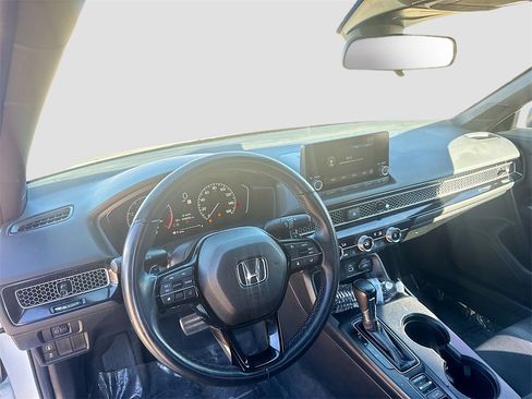 Used 2024 Honda Civic Sport image 9