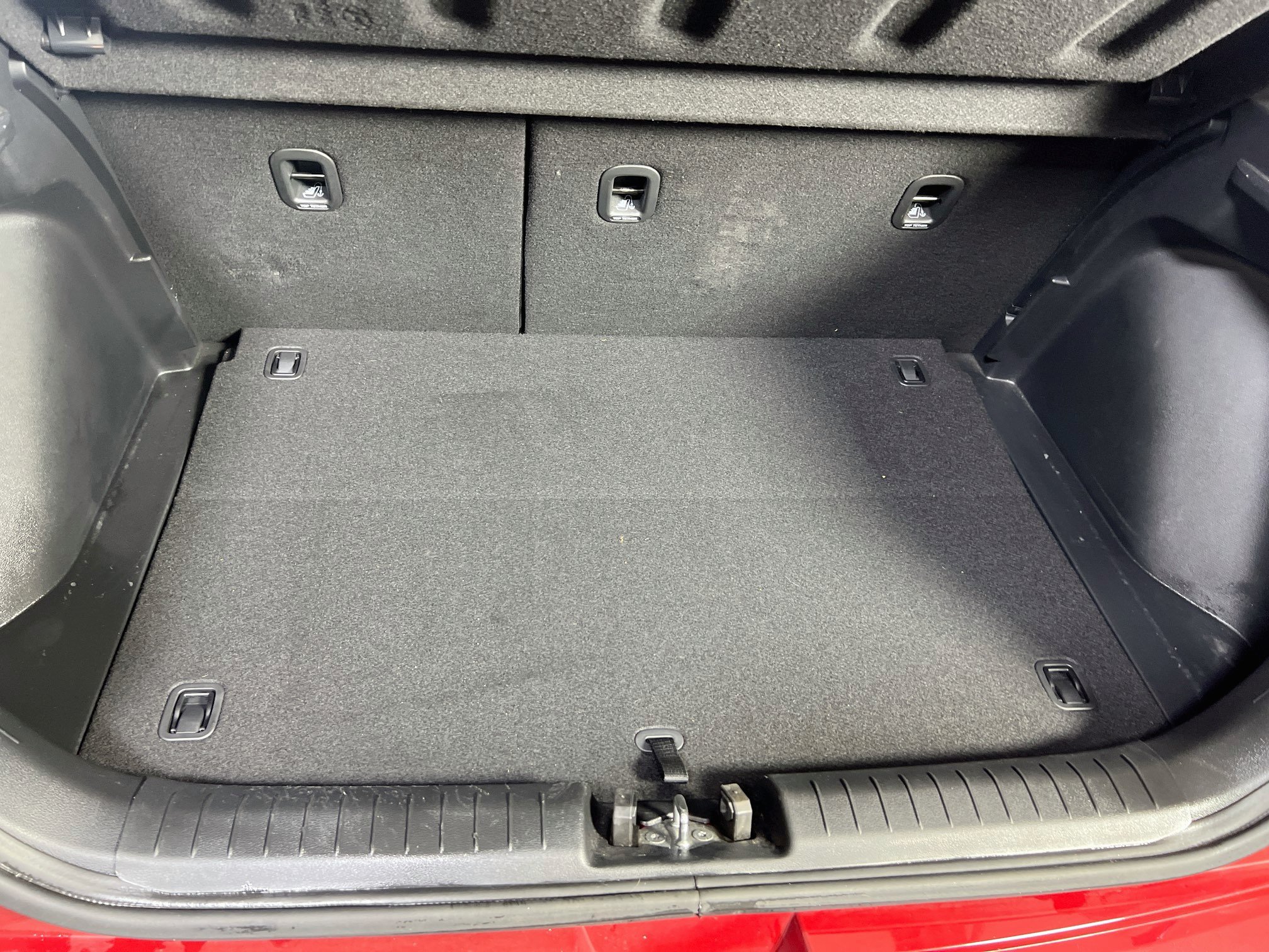 Used 2024 Hyundai Venue SEL FWD image 24