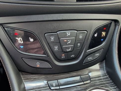 Used 2017 Buick Envision Essence image 22
