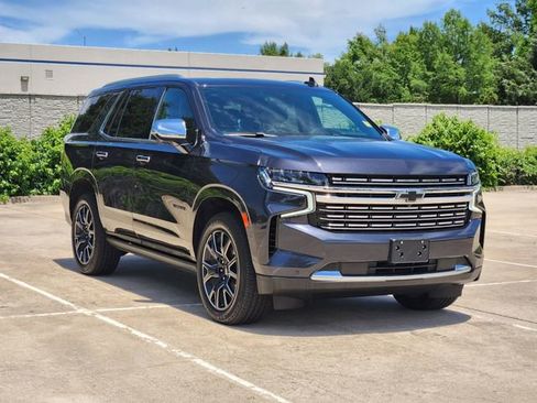 Used 2023 Chevrolet Tahoe Premier w/ Premium Package AWD/4WD image 4