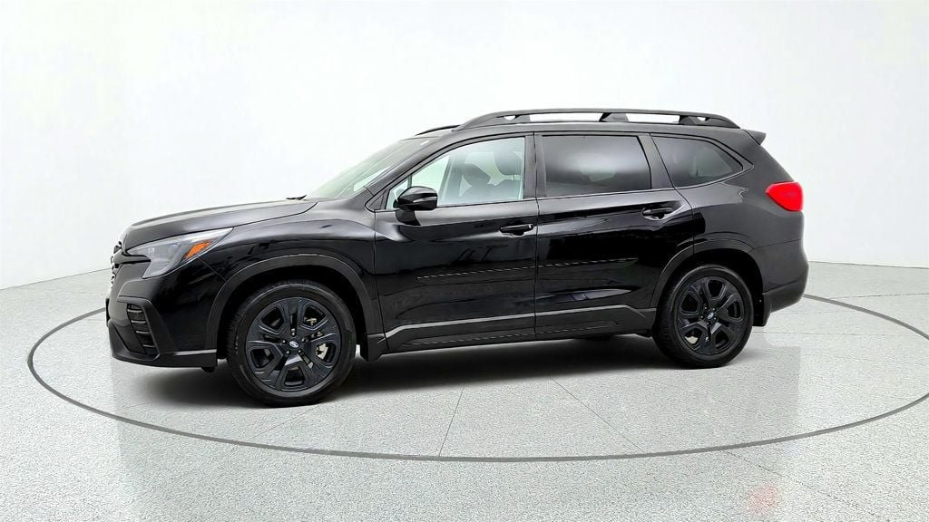 Used 2023 Subaru Ascent Onyx Edition AWD/4WD image 8
