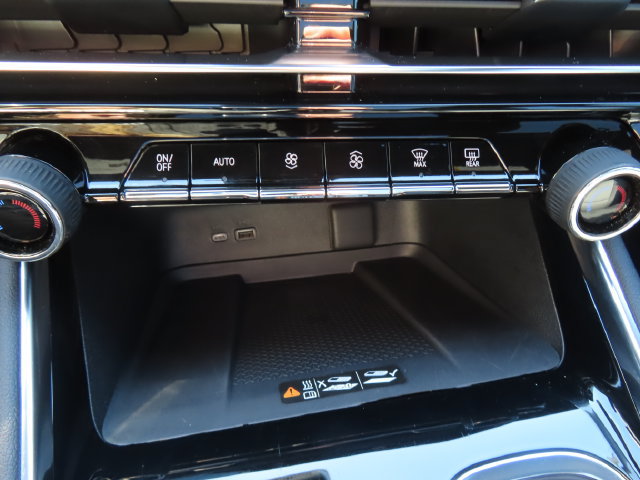 Used 2024 Chevrolet Traverse Z71 w/ LPO, Floor Liner Package AWD/4WD image 35