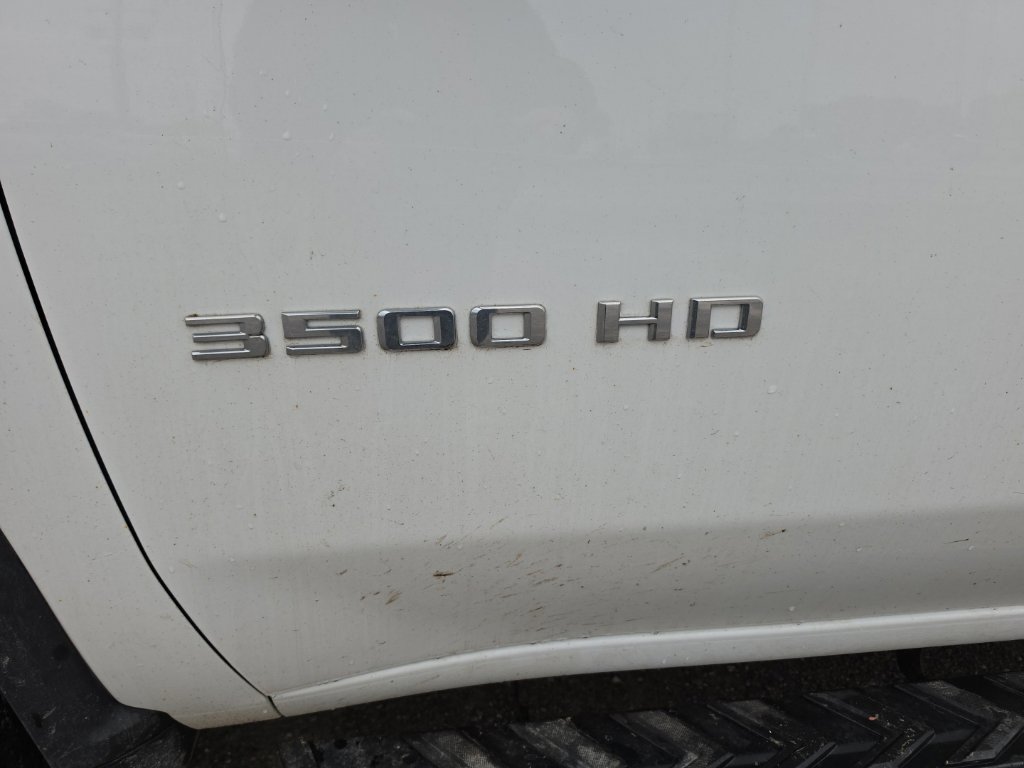Used 2024 Chevrolet Silverado 3500 W/T w/ WT Convenience Package AWD/4WD image 4