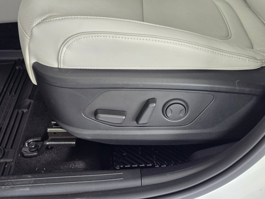 New 2026 Hyundai Tucson Limited AWD/4WD image 22