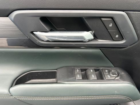 New 2026 GMC Terrain AT4 image 9