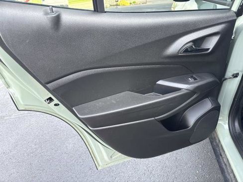 Used 2024 Chevrolet Trax ACTIV w/ Sunroof Package FWD image 22