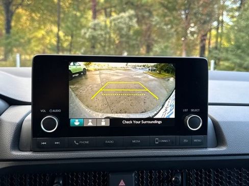 Used 2025 Honda CR-V LX image 24