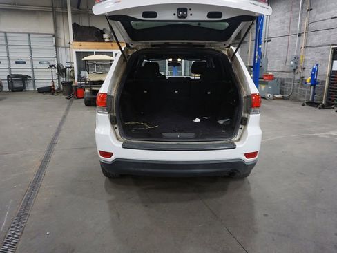 Used 2014 Jeep Grand Cherokee Laredo w/ Quick Order Package 23E image 12