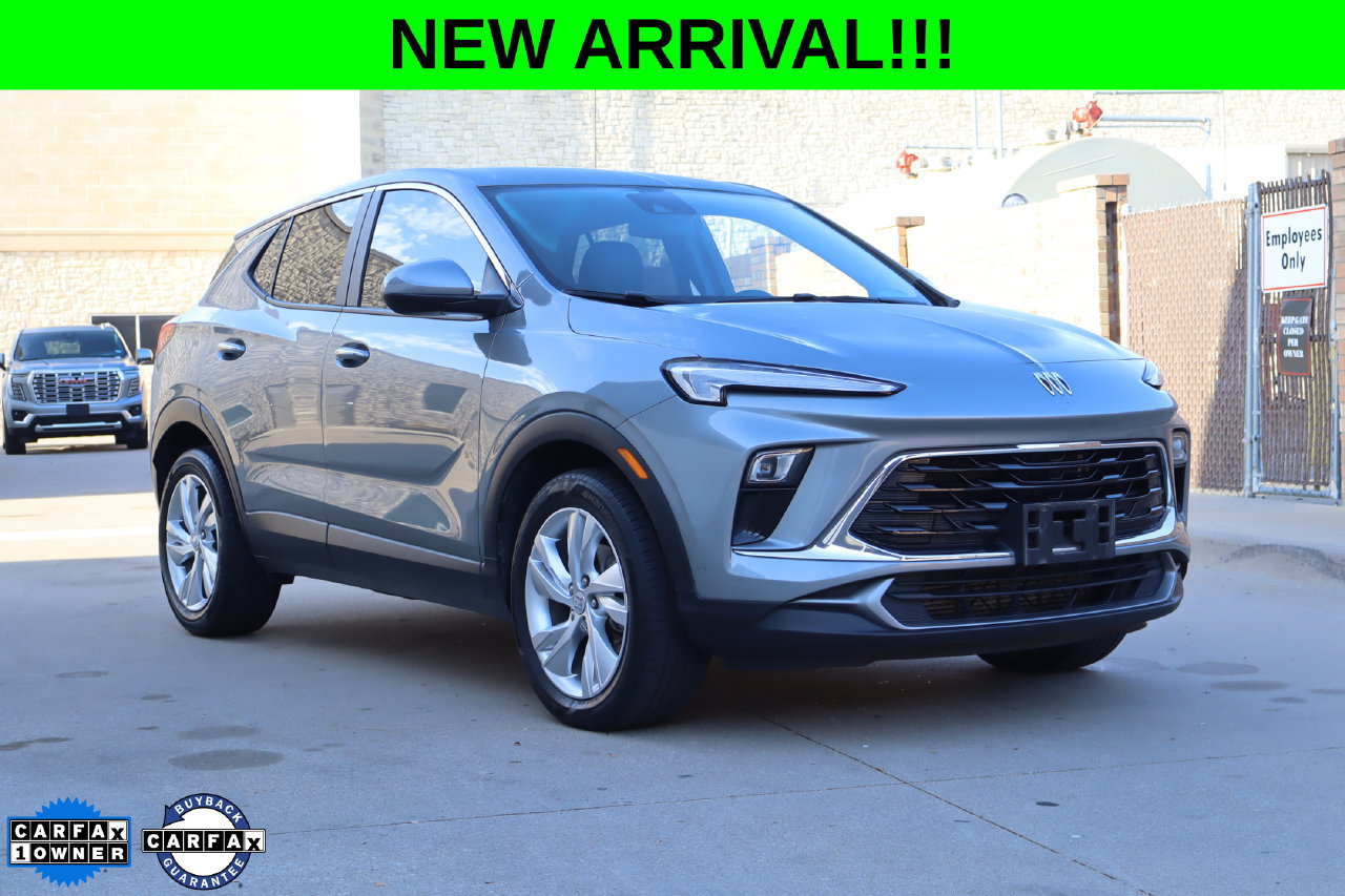 Used 2024 Buick Encore GX Preferred FWD image 1