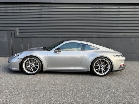Certified 2024 Porsche 911 GT3 image 2