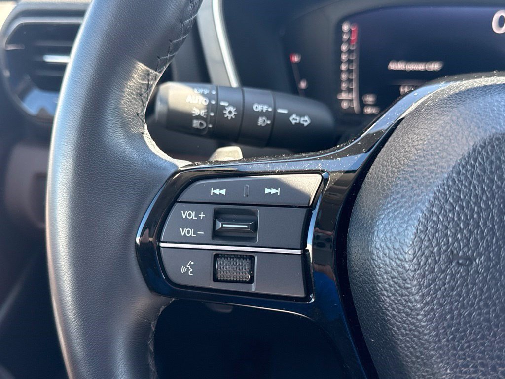 Certified 2025 Honda Pilot Elite image 26