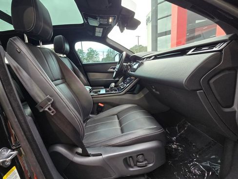 Used 2021 Land Rover Range Rover Velar R-Dynamic S image 25