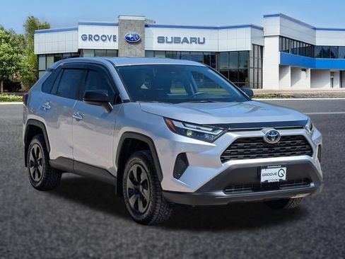 Used 2025 Toyota RAV4 LE AWD/4WD image 8