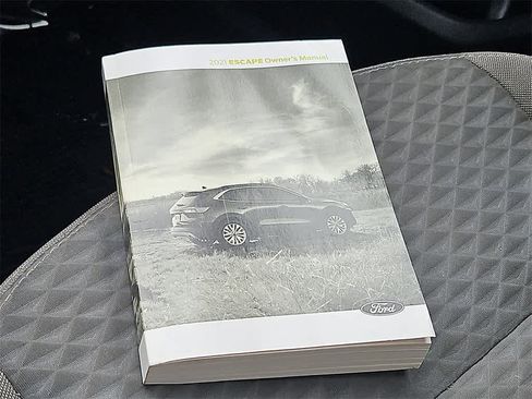 Used 2021 Ford Escape SE w/ Convenience Package image 26