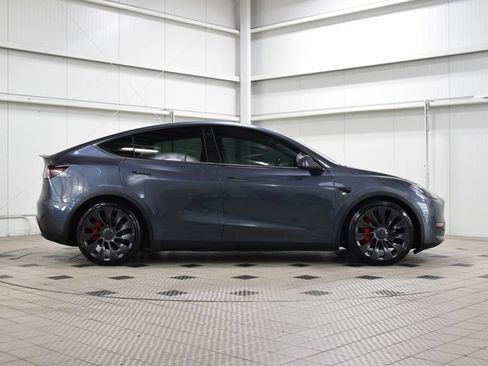 Used 2022 Tesla Model Y Performance AWD/4WD image 9