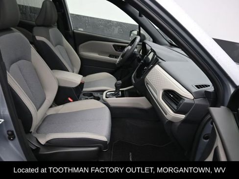 Used 2025 Subaru Forester Premium AWD/4WD image 8