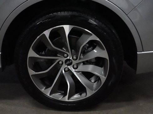 Used 2023 Lincoln Aviator Grand Touring AWD/4WD image 38