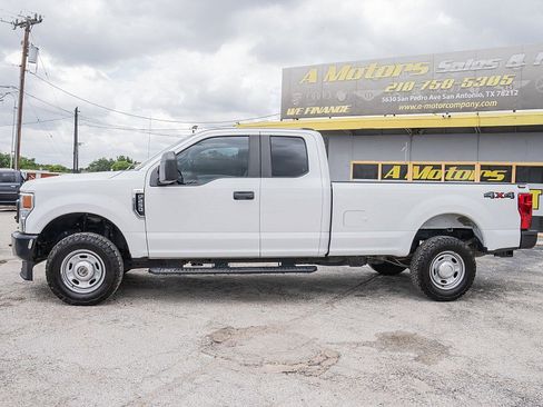 Used 2021 Ford F250 XL w/ Power Equipment Group AWD/4WD image 8