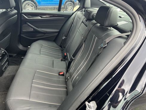 Used 2022 BMW 540i xDrive w/ M Sport Package image 8