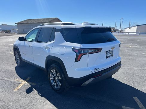 Used 2025 Chevrolet Equinox LT image 5