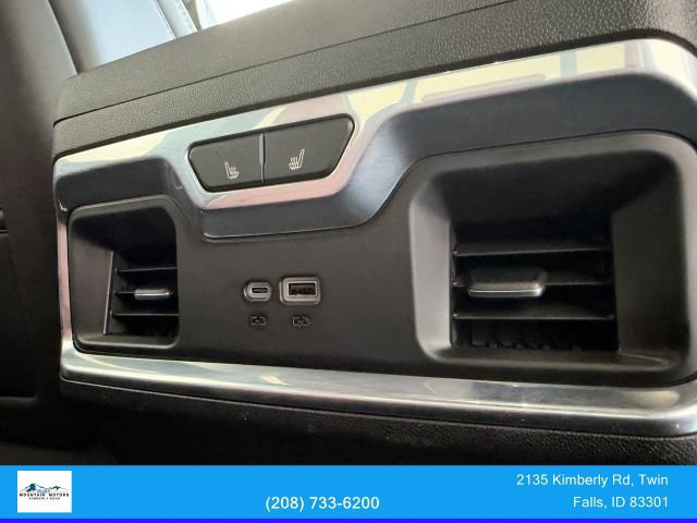 Used 2024 GMC Sierra 3500 Denali Ultimate AWD/4WD image 29