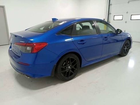 Used 2024 Honda Civic Sport image 6