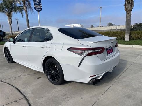 Used 2022 Toyota Camry XSE image 6