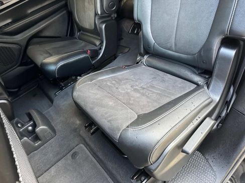 Certified 2023 Jeep Grand Cherokee L Laredo RWD image 12