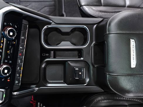 Used 2025 GMC Sierra 2500 Denali w/ Denali Reserve Package image 18