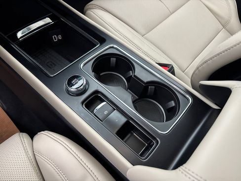 New 2026 Lincoln Corsair Grand Touring AWD/4WD image 24