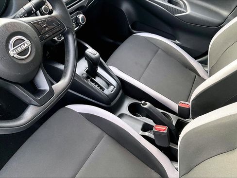 Used 2025 Nissan Versa S w/ Trunk Package image 17