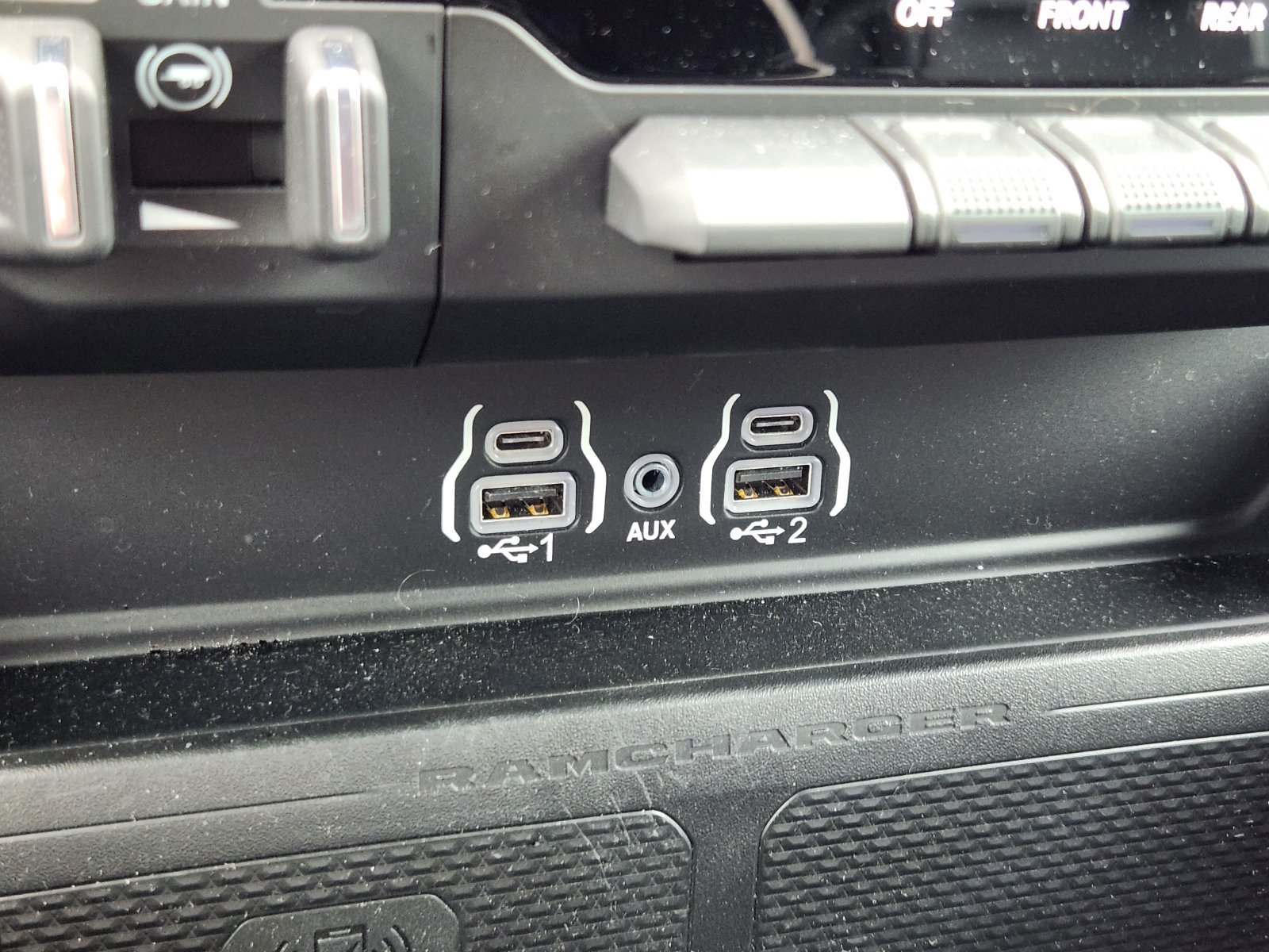 Used 2025 RAM 1500 Laramie w/ Laramie Southwest Edition AWD/4WD image 20