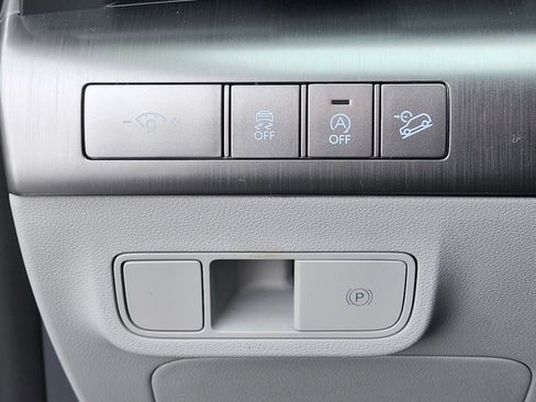 New 2026 Hyundai Kona SE image 23