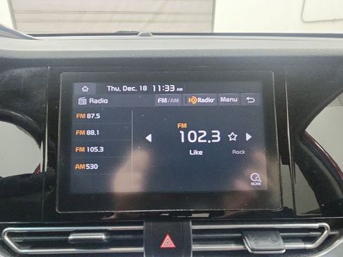 Used 2022 Kia Niro LXS image 13