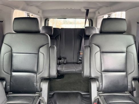 Used 2016 Chevrolet Suburban LT image 28