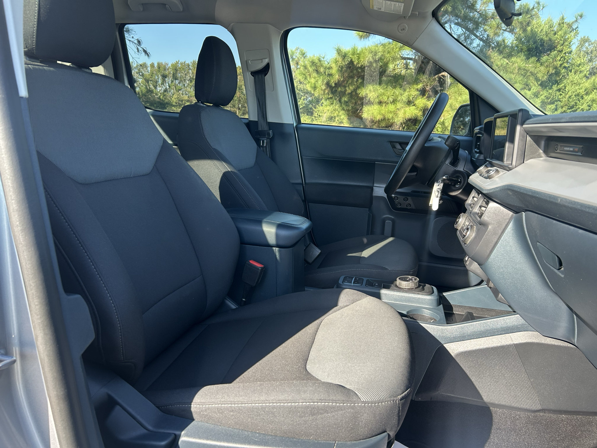 Used 2022 Ford Maverick XL FWD image 11