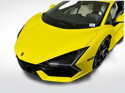 Used 2026 Lamborghini Revuelto AWD/4WD image 26