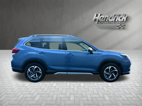 Used 2023 Subaru Forester Touring image 10