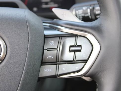 Certified 2025 Lexus GX 550 w/ Accessory Package (32) AWD/4WD image 17