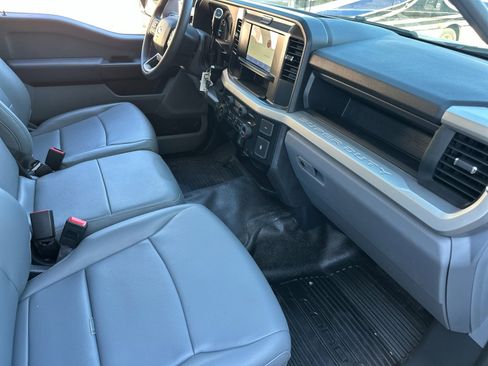 New 2025 Ford F550 4x4 Regular Cab Super Duty w/ XL Chrome Package image 16