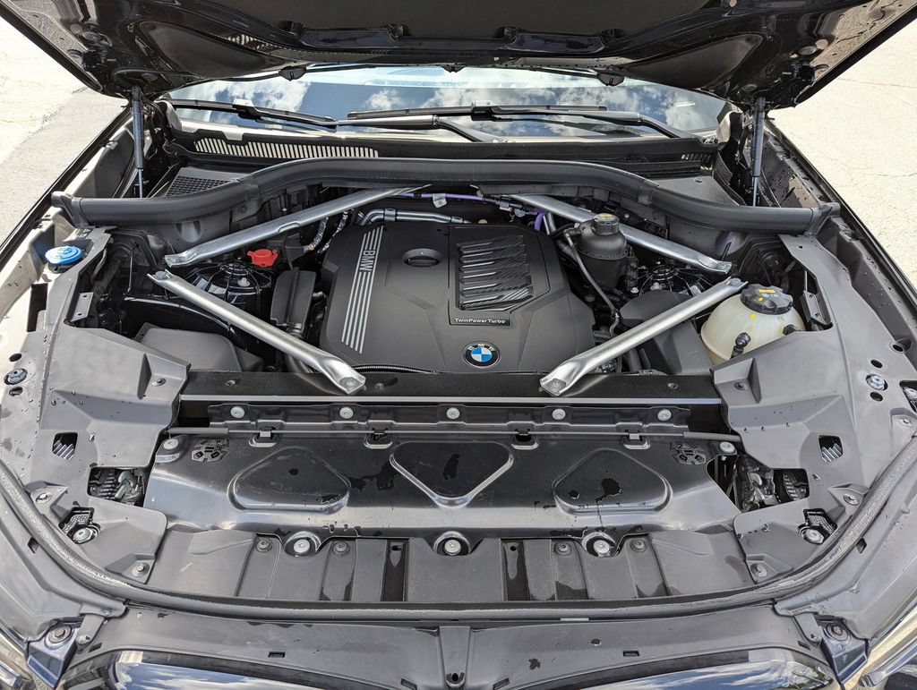 Used 2023 BMW X6 xDrive40i w/ M Sport Package AWD/4WD image 46