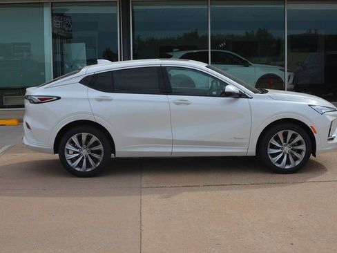New 2026 Buick Envista Sport Touring FWD image 8