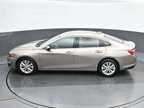 Used 2022 Chevrolet Malibu LT FWD image 18