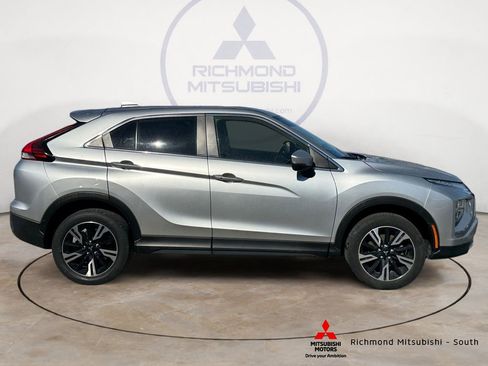 Used 2024 Mitsubishi Eclipse Cross SE image 2