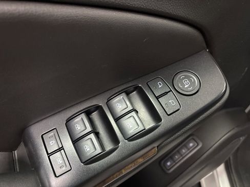 Used 2020 Chevrolet Tahoe LT image 21