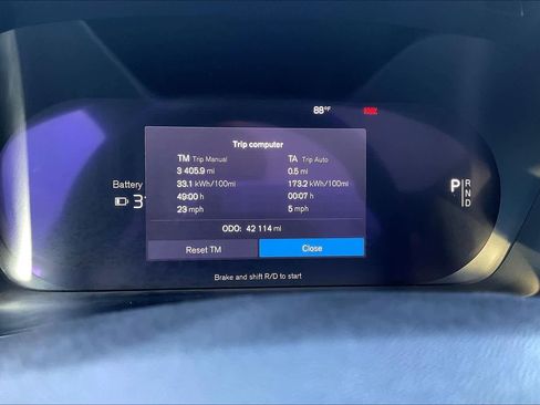 Used 2023 Volvo C40 P8 Recharge Ultimate image 22